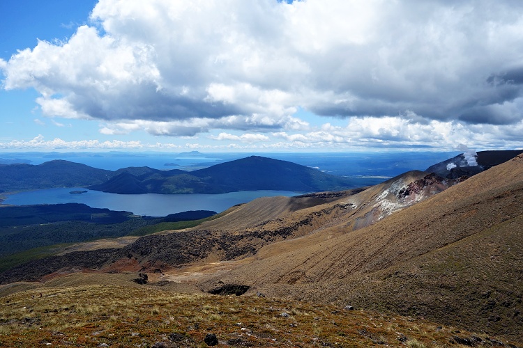 Try relocations to get a motorhome for free (Tongariro Alpine Crossing, New Zealand)